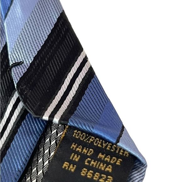 Alexander Julian Colours Repp Men’s Tie handmade 100% Polyester 58 inches X 3 - Picture 4 of 7